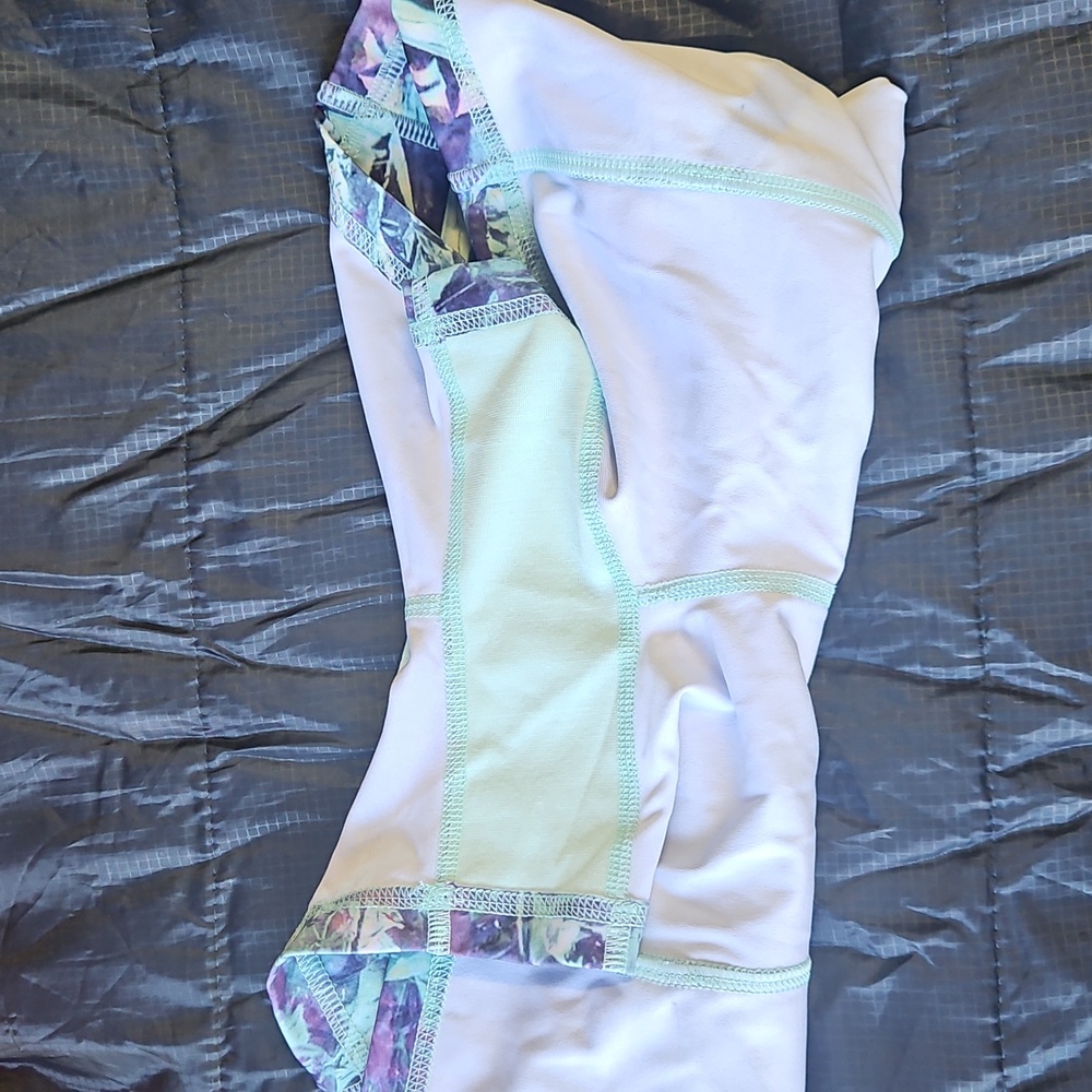Lululemon Short 2 - Picture 6 of 8